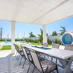 Villa White Passion