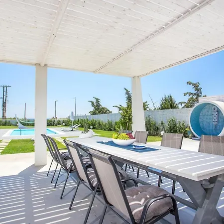 Villa White Passion